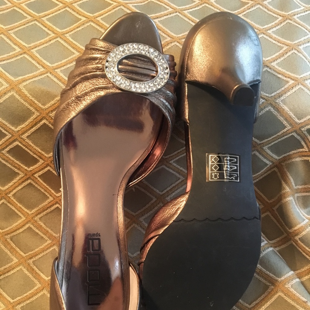 Moda Bronze peep toe heels Sz 8.5